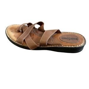 Minnetonka Sandals Womens Size 10 W Brown Leather Strappy